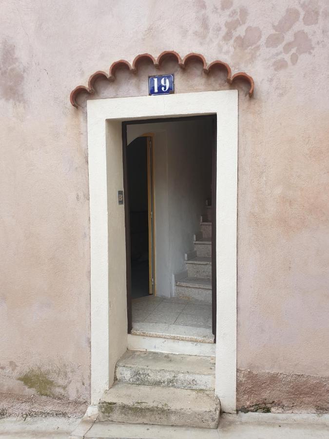 Rue Du Vieux Chateau - Beau F2 Мантон Екстер'єр фото